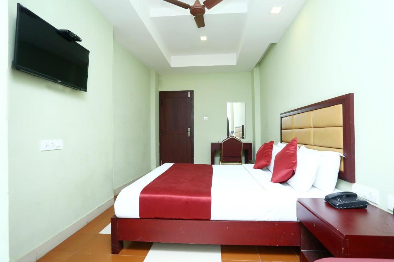 Oyo 15190 Select Residency Hotel Kozhikode Buitenkant foto